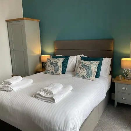 Sure Collection By Western Porth Veor Manor